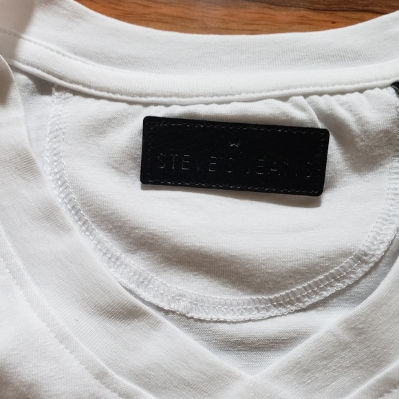 Steve's Jeans V neck T shirt. Xl - Picture 5 of 5